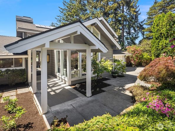 9419 NE 5th Street, Bellevue WA 98004