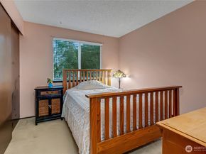 33762 32nd Avenue SW, Federal Way WA 98023