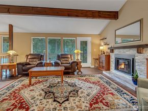 33762 32nd Avenue SW, Federal Way WA 98023