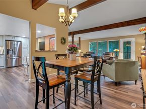 33762 32nd Avenue SW, Federal Way WA 98023