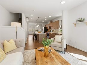 15865 NE 14th Road, Bellevue WA 98008