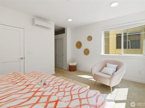 15865 NE 14th Road, Bellevue WA 98008