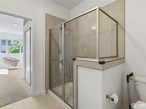 15865 NE 14th Road, Bellevue WA 98008