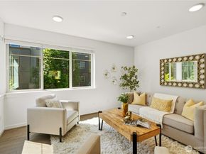 15865 NE 14th Road, Bellevue WA 98008