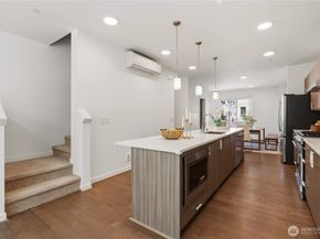 15865 NE 14th Road, Bellevue WA 98008