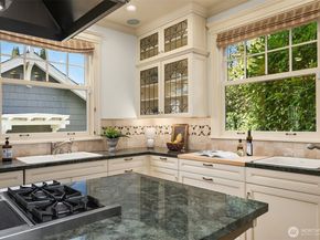 2647 Cascadia Avenue S, Seattle WA 98144