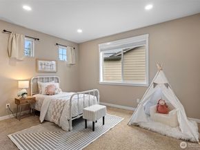 34015 SE Vaughan Street, Snoqualmie WA 98065