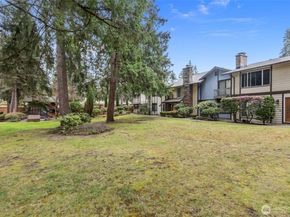 1717 150th Avenue SE 1, Bellevue WA 98007