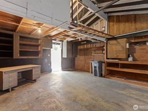 1717 150th Avenue SE 1, Bellevue WA 98007
