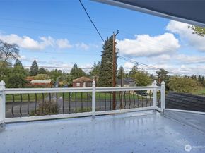 9812 59th Avenue S, Seattle WA 98118