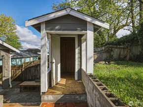 9812 59th Avenue S, Seattle WA 98118