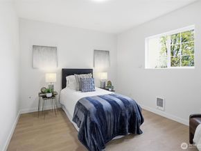 9812 59th Avenue S, Seattle WA 98118
