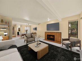 3911 108th Avenue NE B203, Bellevue WA 98004