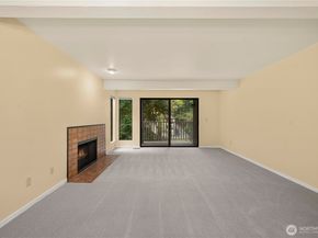 3911 108th Avenue NE B203, Bellevue WA 98004