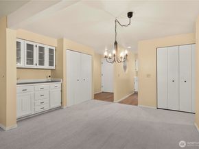 3911 108th Avenue NE B203, Bellevue WA 98004