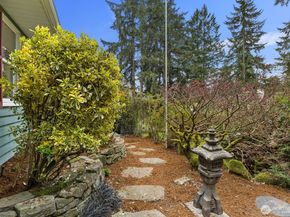 5611 240th Street SE, Woodinville WA 98072