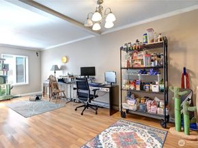 8823 Holly Dr E206, Everett WA 98208