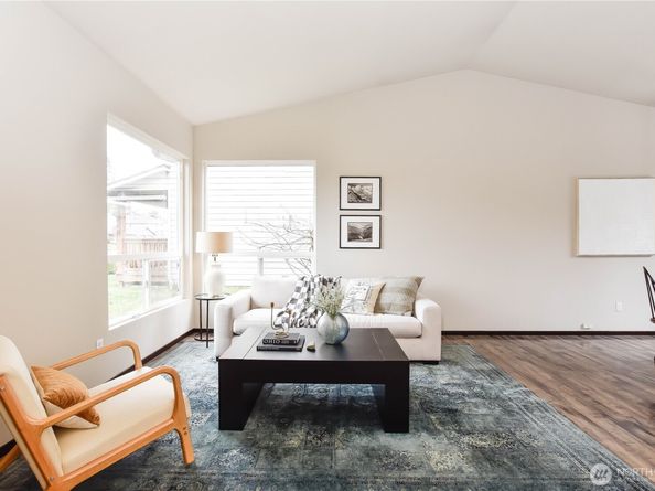 723 123rd Avenue NE, Lake Stevens WA 98258