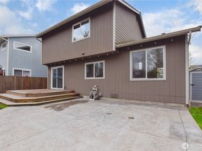 723 123rd Avenue NE, Lake Stevens WA 98258