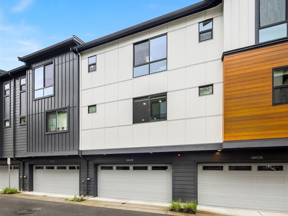 18412 96th Drive NE B, Bothell WA 98011