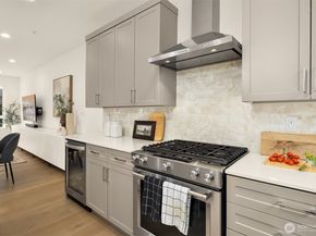 18412 96th Drive NE B, Bothell WA 98011