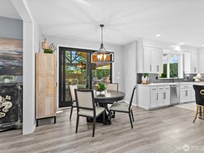 8907 NE 152nd Place, Bothell WA 98011