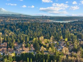 8907 NE 152nd Place, Bothell WA 98011