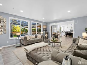 8907 NE 152nd Place, Bothell WA 98011