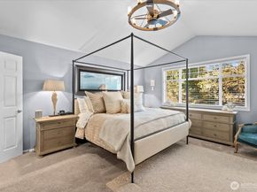8907 NE 152nd Place, Bothell WA 98011