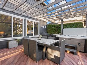 8907 NE 152nd Place, Bothell WA 98011