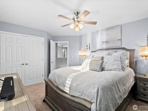 8907 NE 152nd Place, Bothell WA 98011