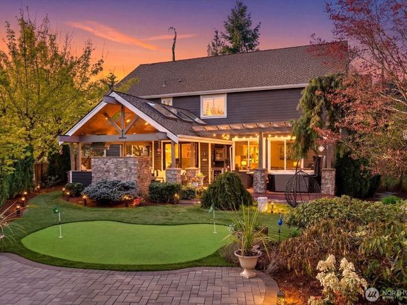 8907 NE 152nd Place, Bothell WA 98011