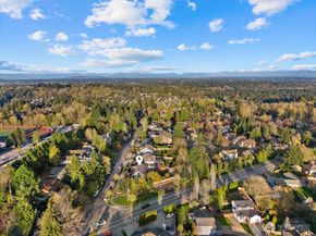 8907 NE 152nd Place, Bothell WA 98011