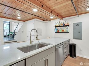 3334 NE 65th Street 109, Seattle WA 98115