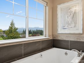 7424 Pinnacle Place SE, Snoqualmie WA 98065