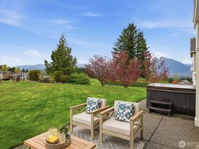7424 Pinnacle Place SE, Snoqualmie WA 98065