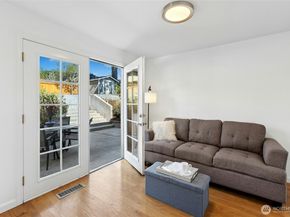 17154 NE 5th Street, Bellevue WA 98008