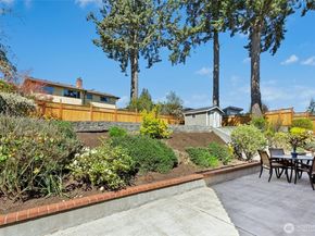 17154 NE 5th Street, Bellevue WA 98008