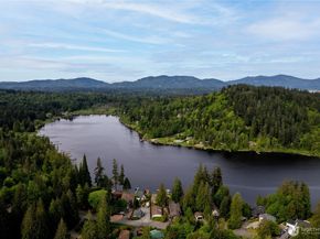 18636 172nd Place SE, Renton WA 98058