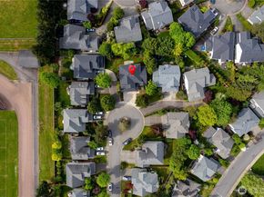 18636 172nd Place SE, Renton WA 98058