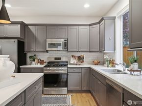 11914 82nd Place NE, Kirkland WA 98034