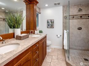 53 Cascade Ky, Bellevue WA 98006