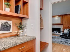 53 Cascade Ky, Bellevue WA 98006