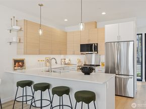 11231 Greenwood Avenue N A, Seattle WA 98133