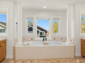 2455 30th Avenue NE, Issaquah WA 98029