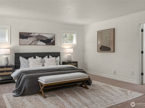 2455 30th Avenue NE, Issaquah WA 98029