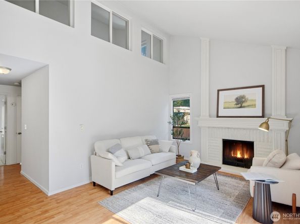 10013 NE 123rd Street C, Kirkland WA 98034