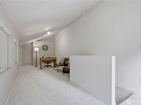 10013 NE 123rd Street C, Kirkland WA 98034
