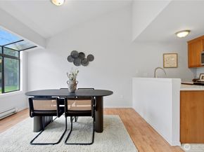 10013 NE 123rd Street C, Kirkland WA 98034