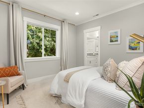 7817 NE Ledgestone Loop, Bainbridge Island WA 98110